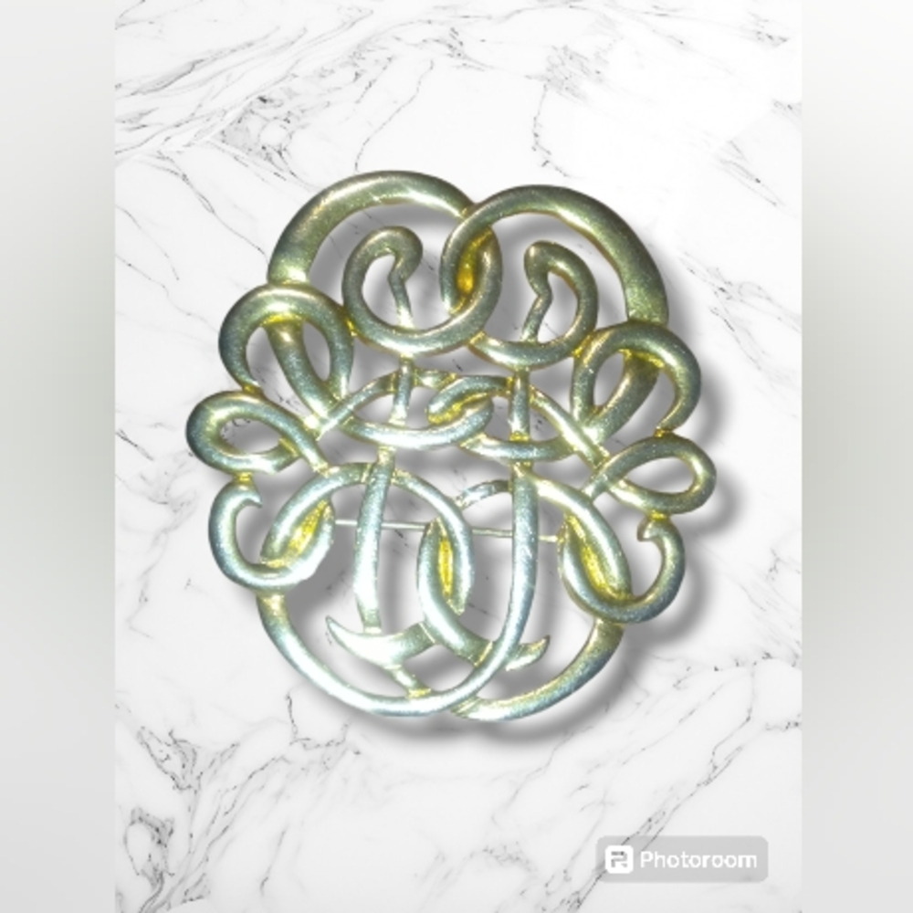 Vintage 80's Gold Toned Open Work Intertwining Curls& Scrolls Brooch Pin/Pendant